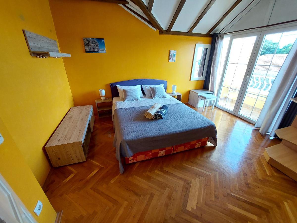 Holiday Home Sunce Dalmacije Mratovo ภายนอก รูปภาพ